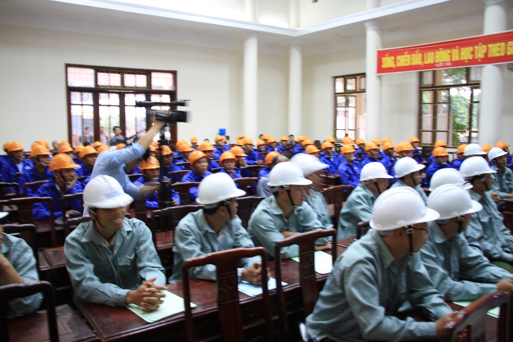 The fifth Recruitment Campaign of Vietnam Manpower for Abdullah A. M. Al-Khodari Sons Company arranging the placement of over 50 Vietnamese Electricians and Plumbers