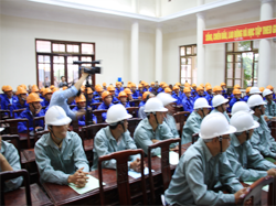 Vietnam Manpower has recruited and supplied around 400 Vietnamese workers to Nesma & Partner (3rd Recruiting Campaign) successfully on Oct 16,17 & 19, 20  2013.