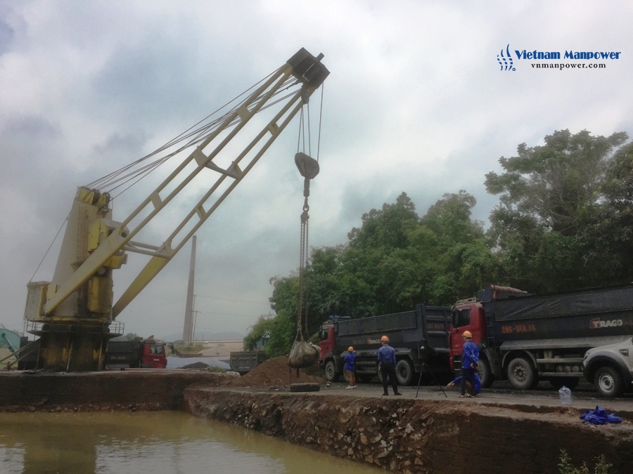 Vietnam Manpower Successfully Arranged Placement of 10 Tower Crane Operators For Porcellan Co. LLC, UAE Imagine 1