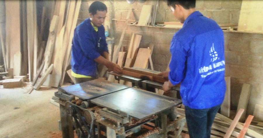 Vietnam Manpower 举行选取70工人给沙特阿拉伯王国AL ORAINI WOODEN红木家具生产厂2