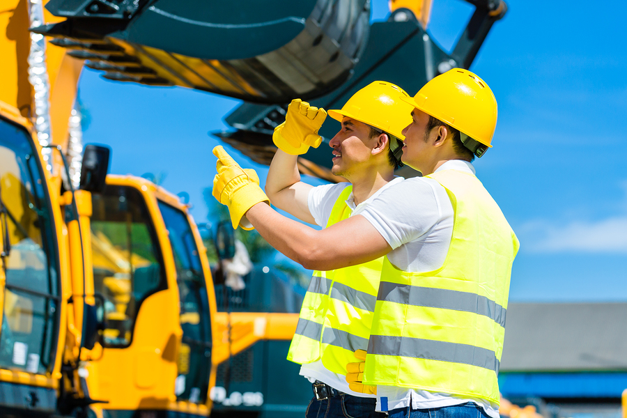 Asian-worker-at-construction