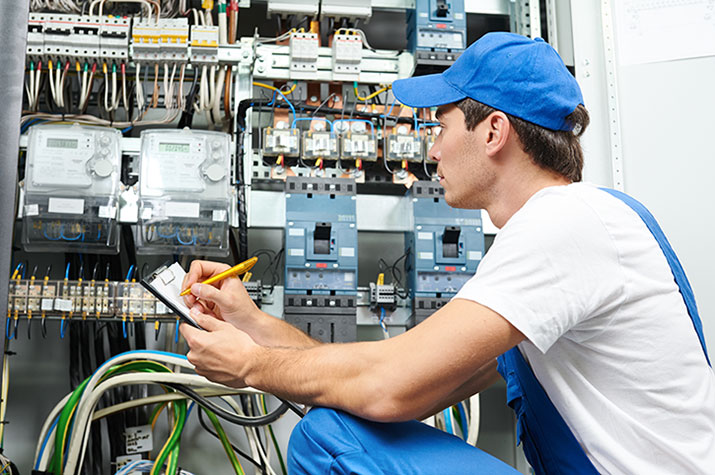 Becoming an Industrial Electrician serveelectric.com