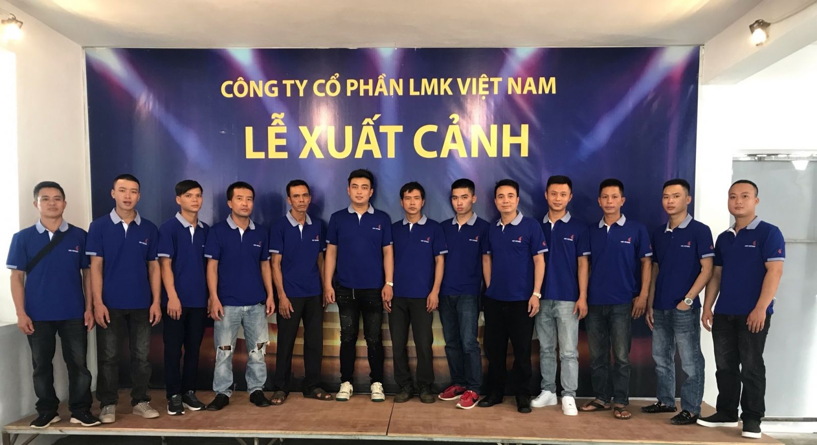 Vietnamese workers depart to Hungary & Romania