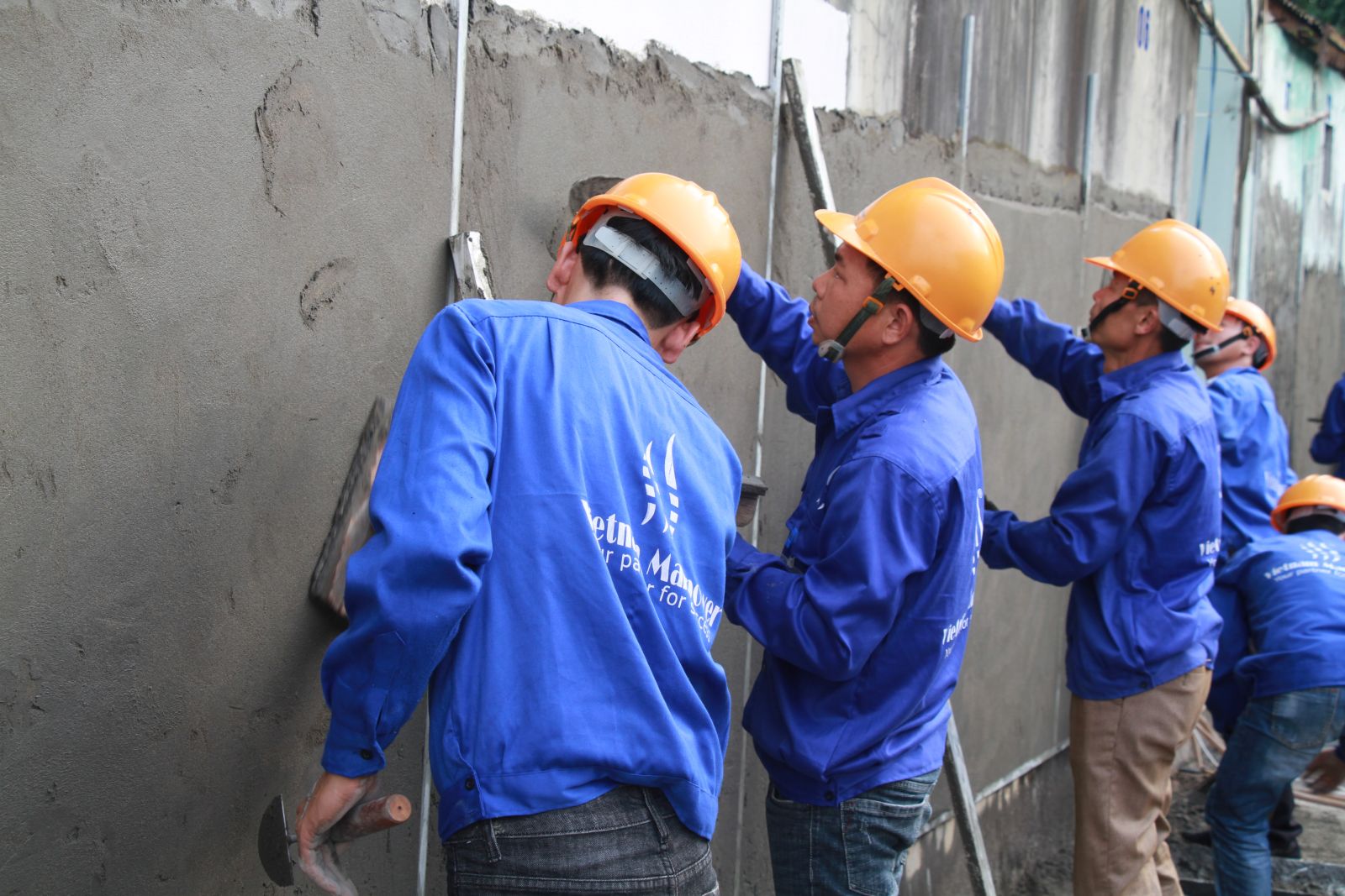 Successfully recruiting over 50 plasterers and foremen for C.L. RO group, Romania
