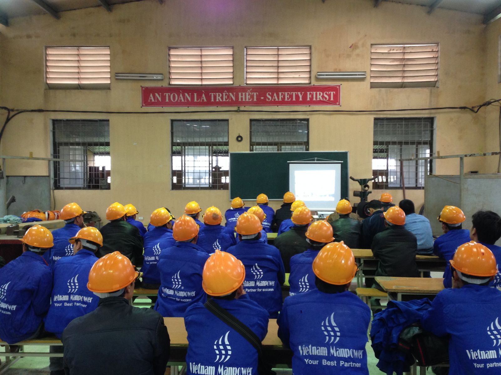 Our construction workers attended early to listen to the introduction of Safe Track Contracting Company and opening jobs