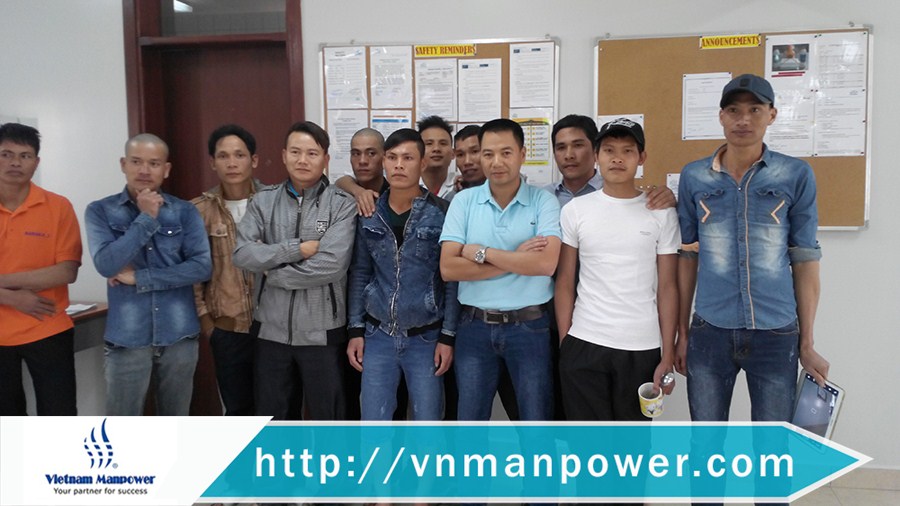 VMST's Representatives Visit Vietnamese Workers in Almarai on the Occasion of Lunar New Year imagine 3