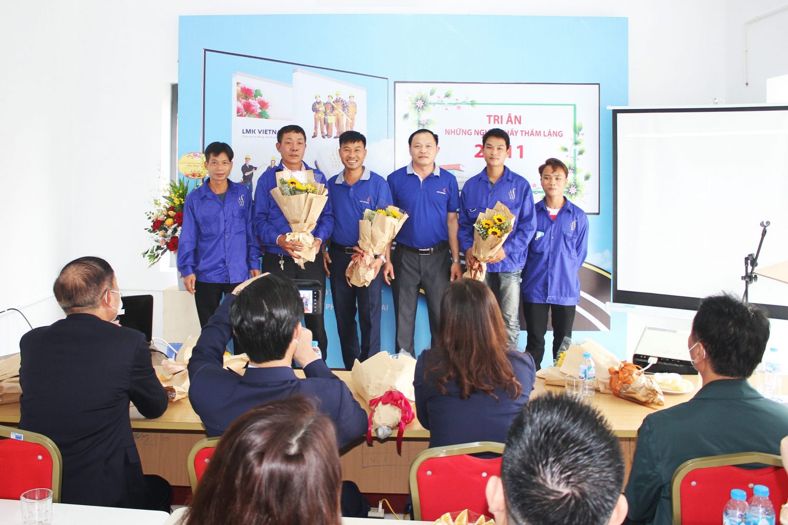 Celebrating 39 years of Vietnamese Teachers' Day on November 20th: Vietnam Manpower - LMK Vietnam Grateful"Silent Teachers"