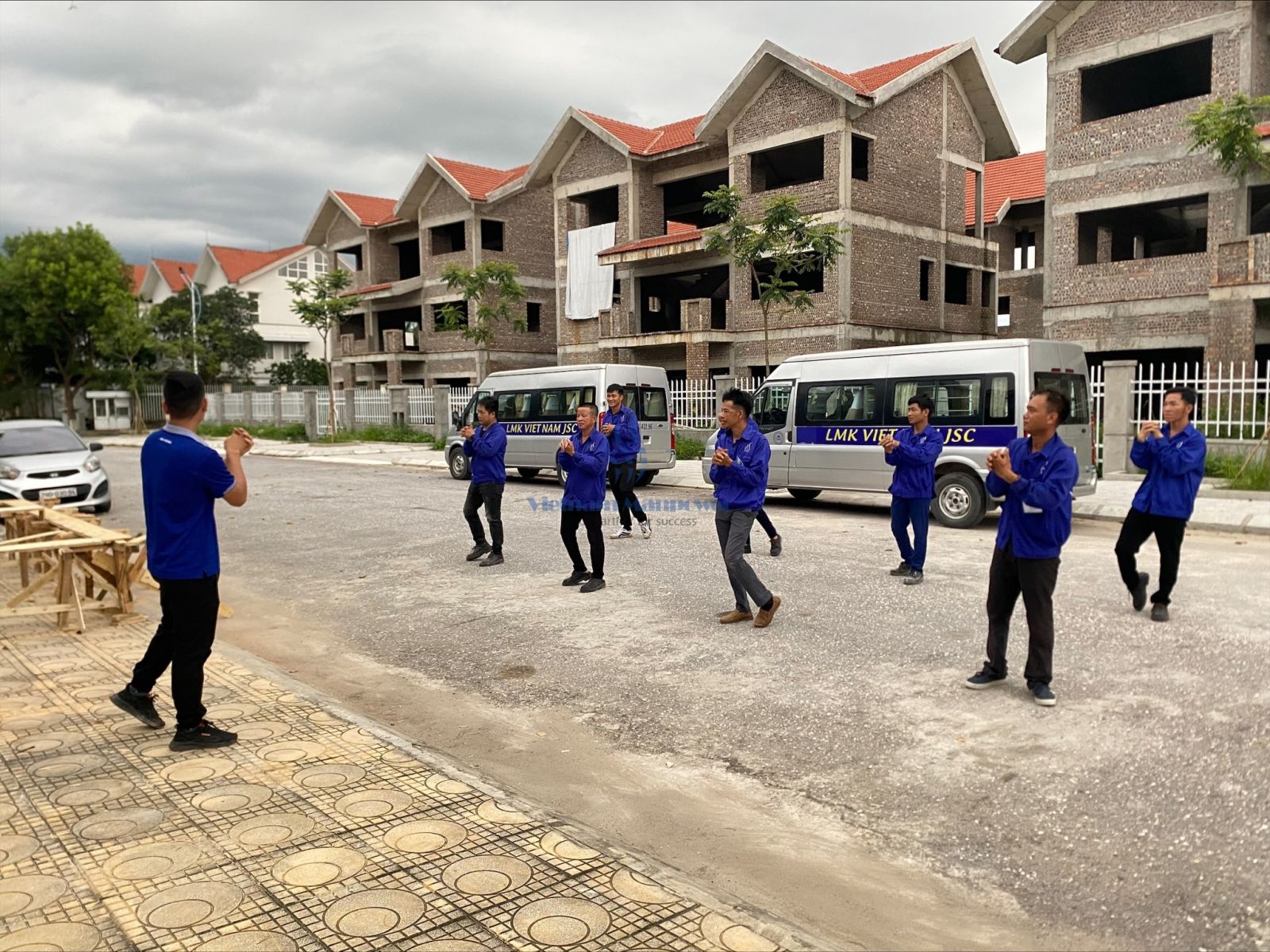 The Vietnamese workers depart to Singapore (5th Batch)