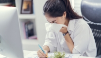 Things businesses need to keep in mind before giving employees sick leave