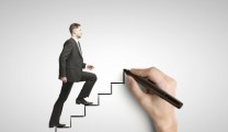 Leading Through Questions – The Art of Empowering, Not Controlling