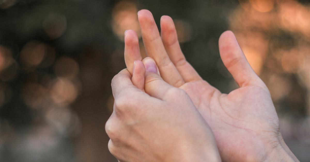 Power of the Gesture: Learn sign language for effective communication