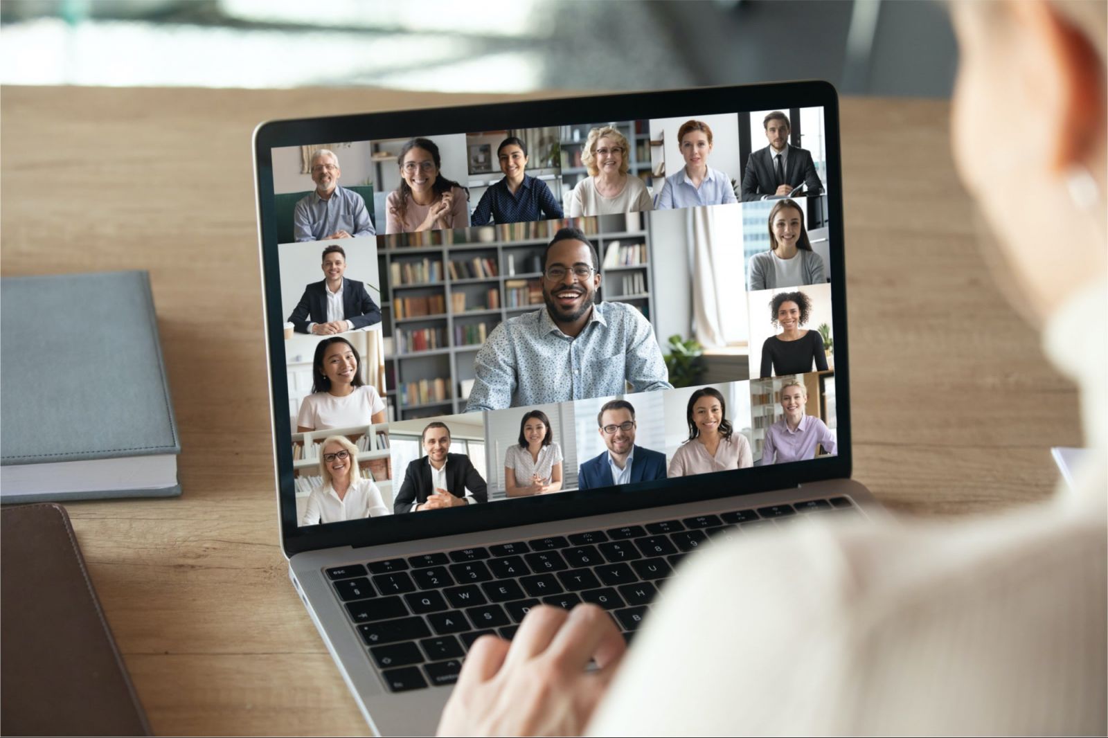 6 Best Ways To Manage Remote Teams And Virtual Groups