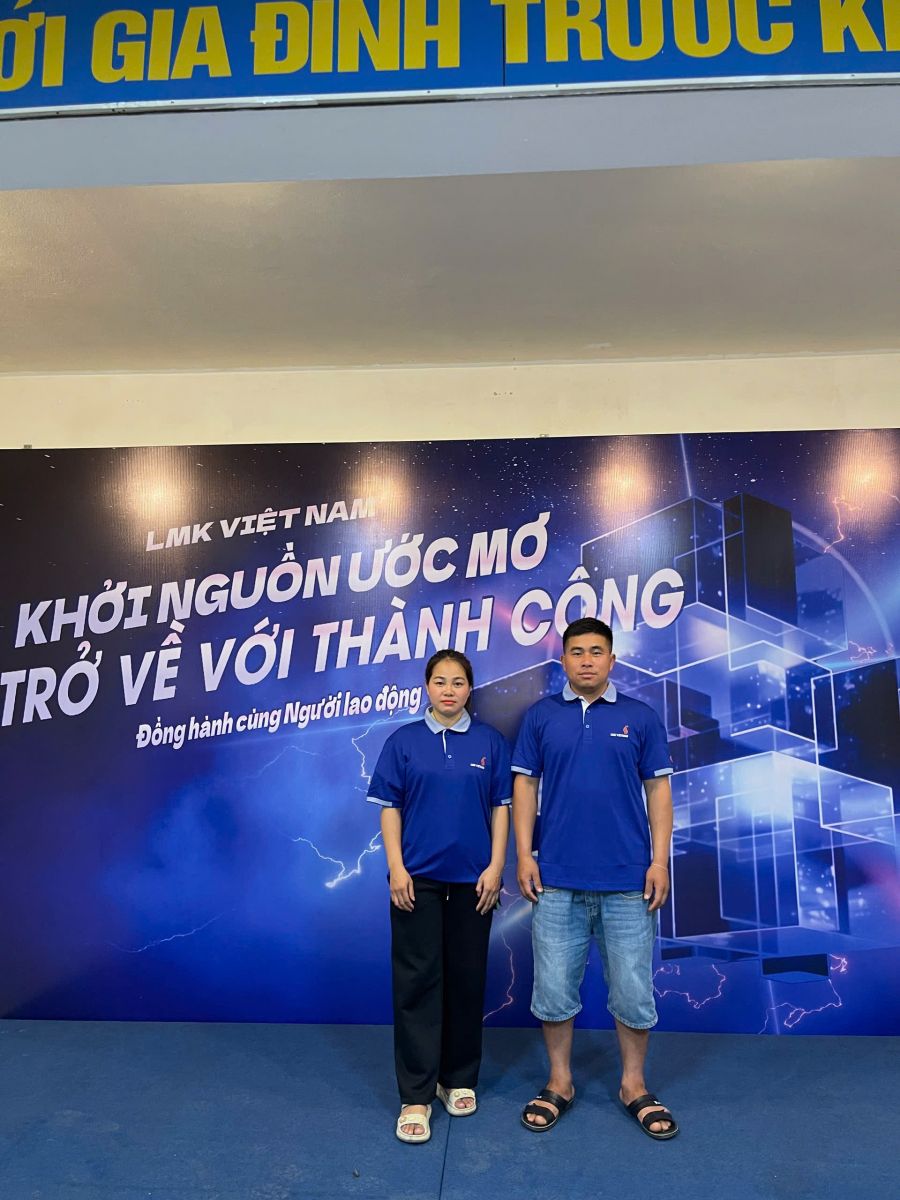 A Joyful Departure Ceremony for Vietnam Manpower Workers