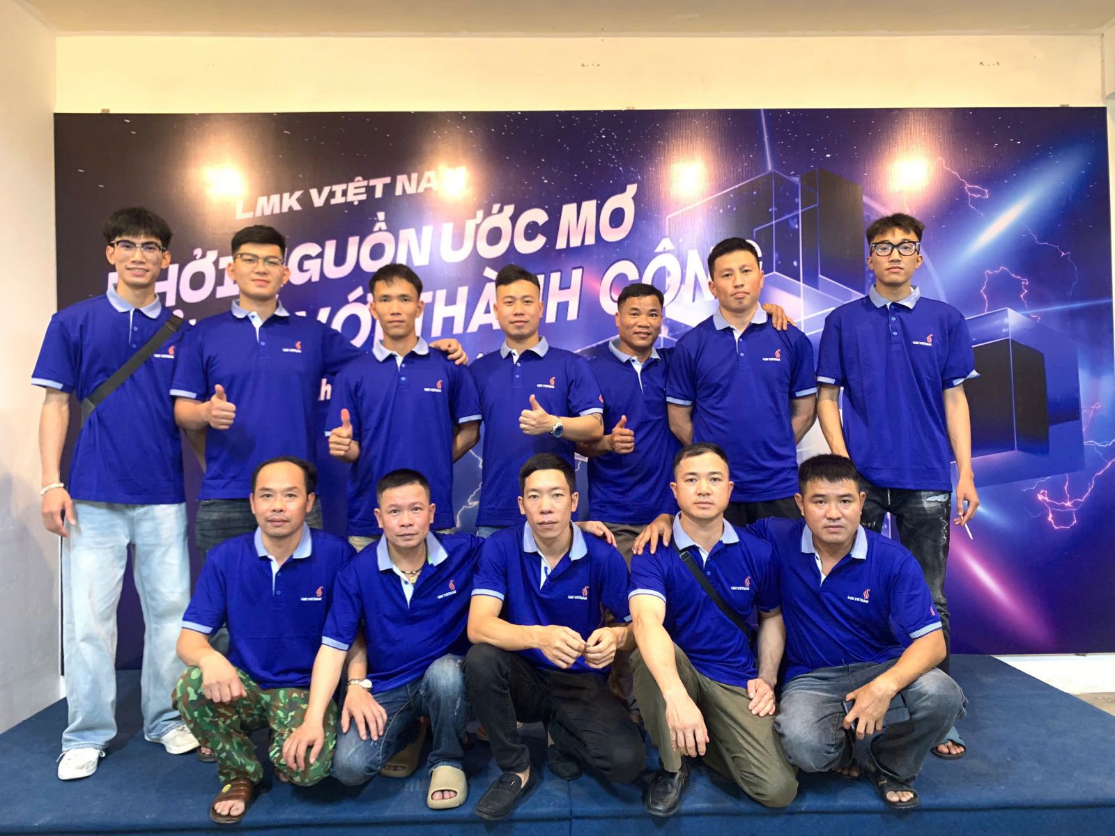11 Successful Recruitment Cycles: Nearly 200 Vietnamese Workers Stable at Romania Steel Structure Factory