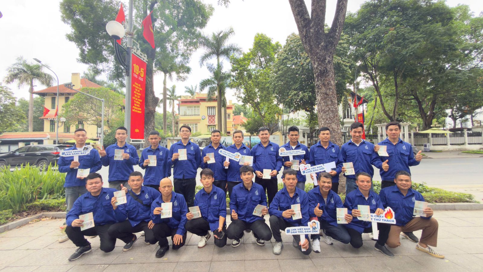 Vietnam Manpower Workers Excitedly Receive Visas Before Departure to Romania