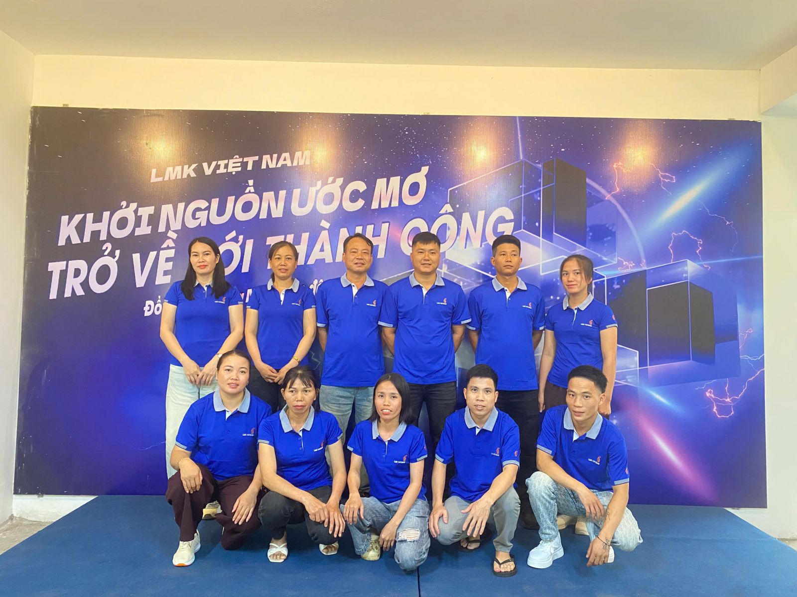 Vietnam Manpower Workers Successfully Depart for Russia, Ready to Begin a New Chapter