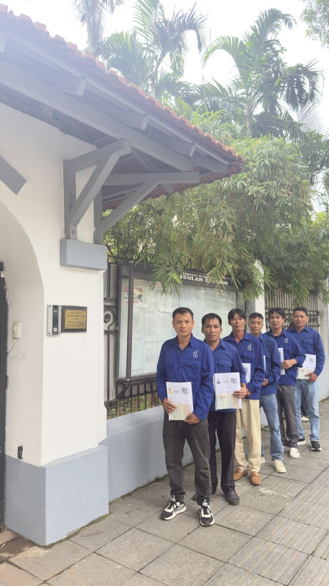 Vietnam Manpower Workers Confidently Prepare for Romania Visa Interviews