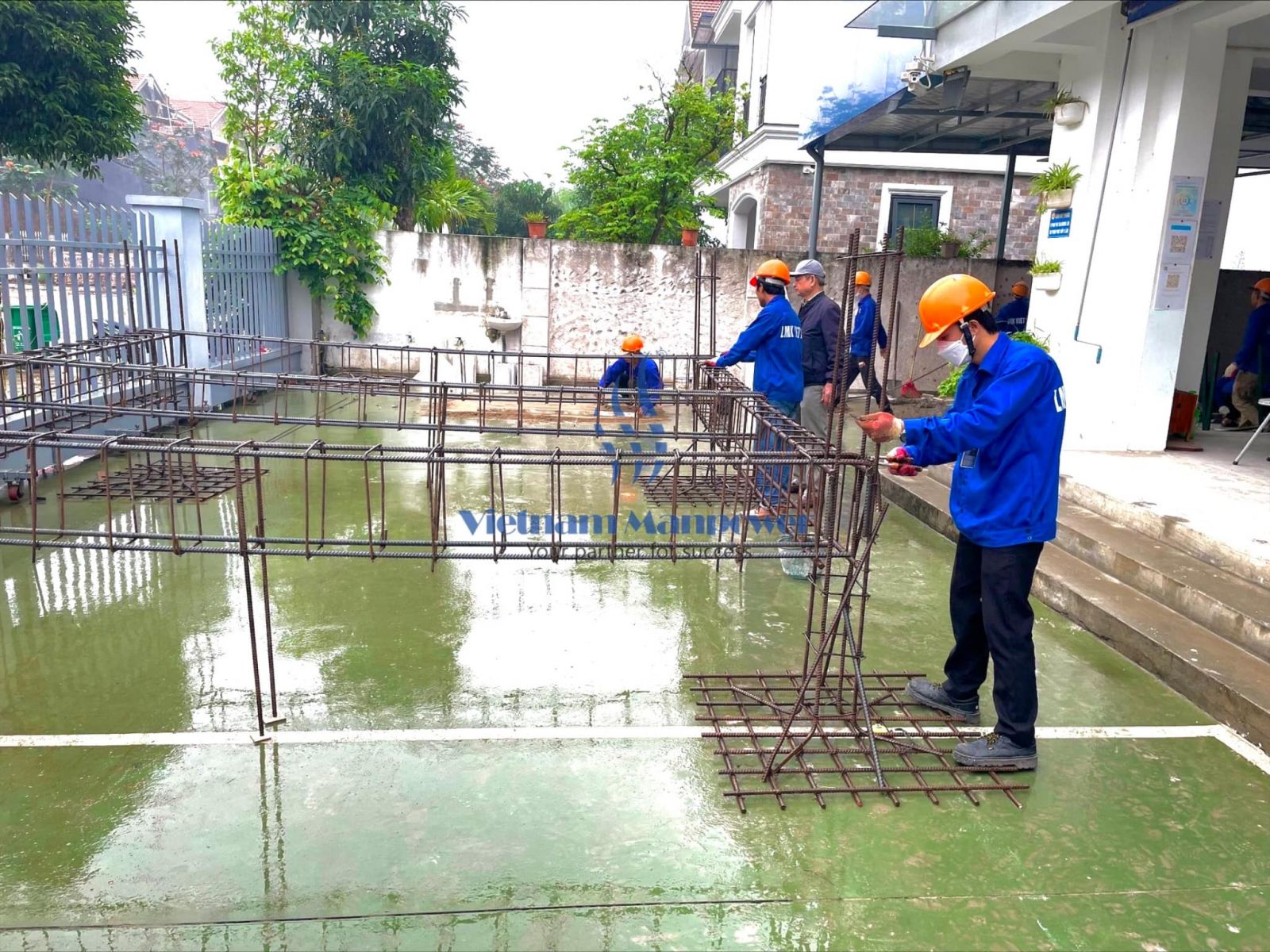 Vietnam Manpower training construction workers for Spain