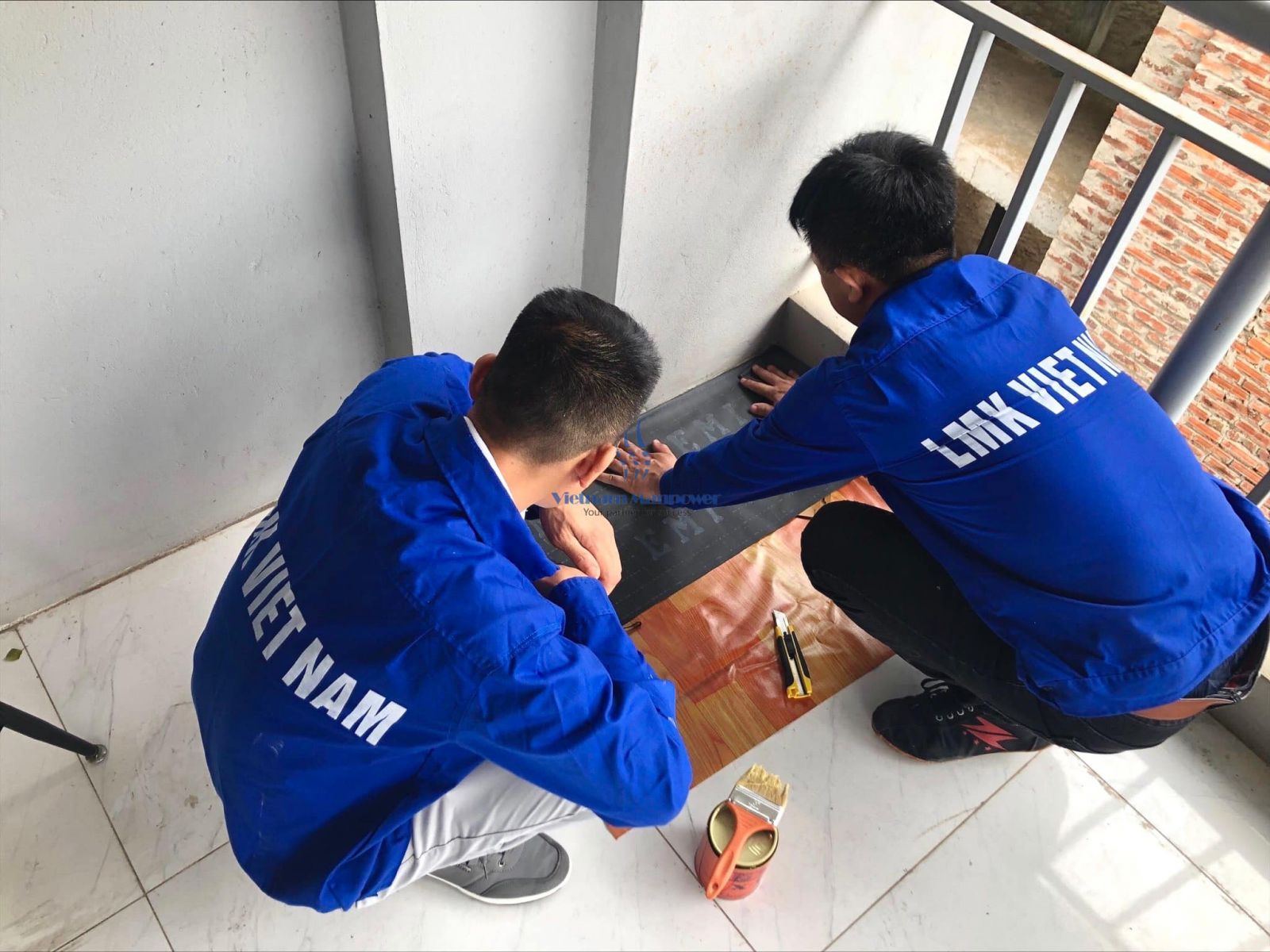 Vietnam Manpower provides flooring installers for partner in Romania