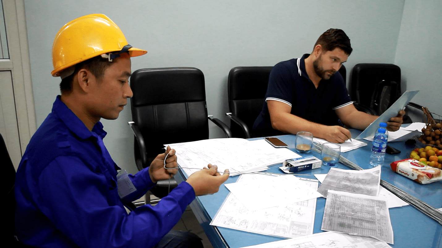 Cooperation between Vietnam Manpower and H.Montaze has brought Czech Republic more than 80 Vietnamese workers for construction and oil and gas field.
