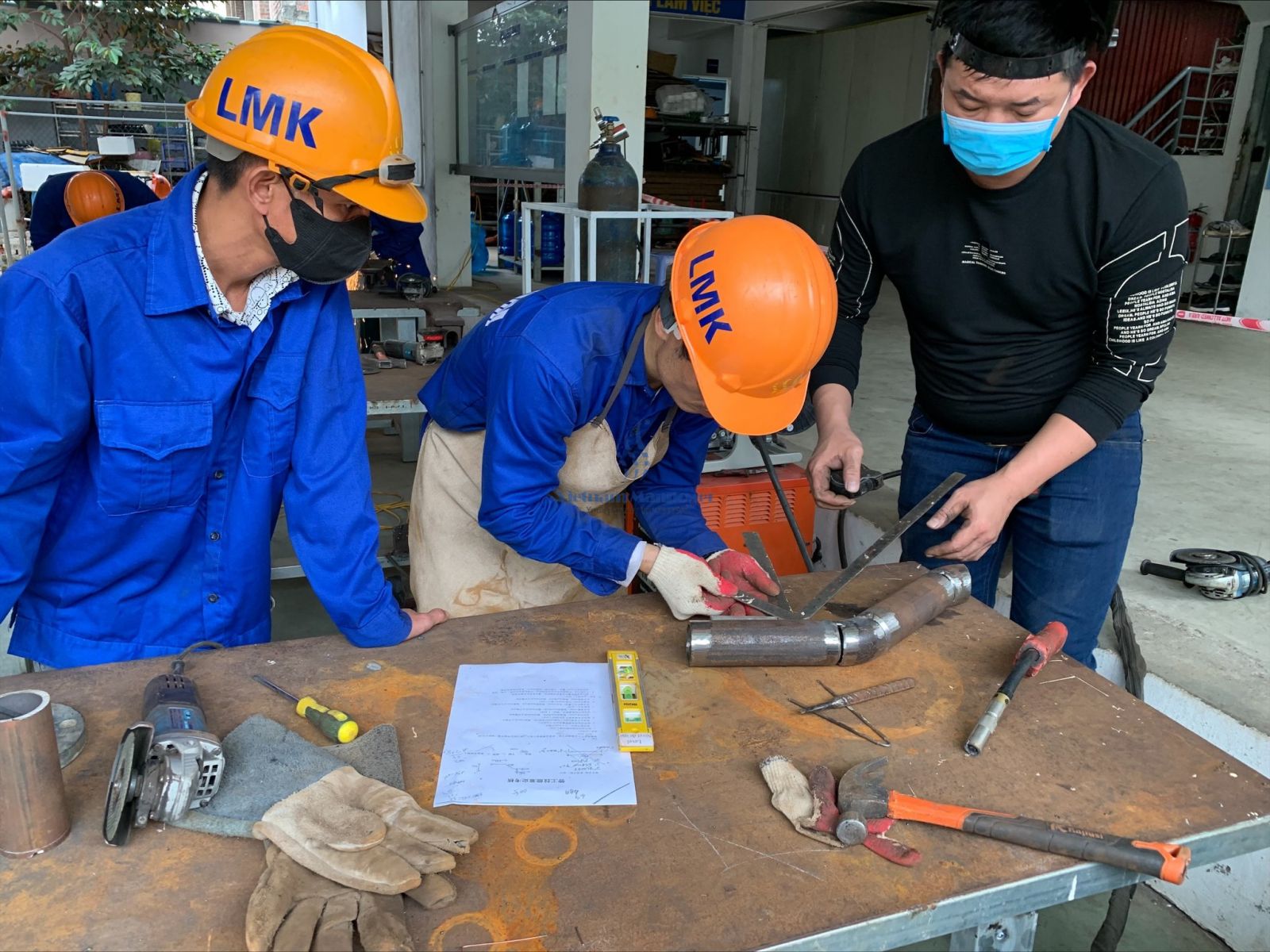 Sinopec fitters excelled, showcasing dedication and professionalism in recruitment assessments.