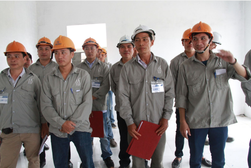 نظمت شركة Vietnam Manpower بنجاح حملة كبيرة لتوظيف مئات العمال في شركة رومانية