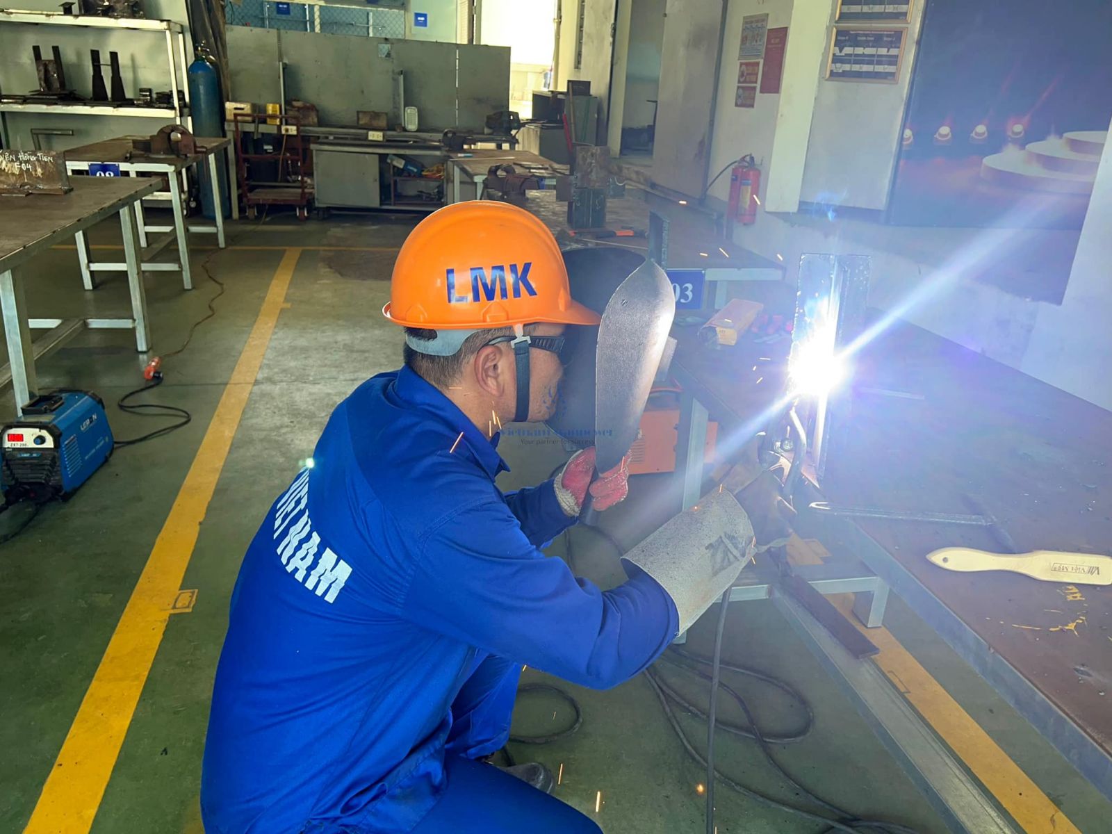 Vietnam Manpower provides shipbuilders for shipyards in Lithuania (Additional batch)