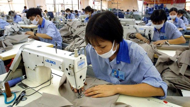 Vietnam garment workers